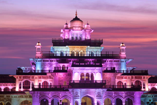 Mini break in Jaipur, Udaipur with Ajmer & Pushkar Tour by Smart Family Vacations